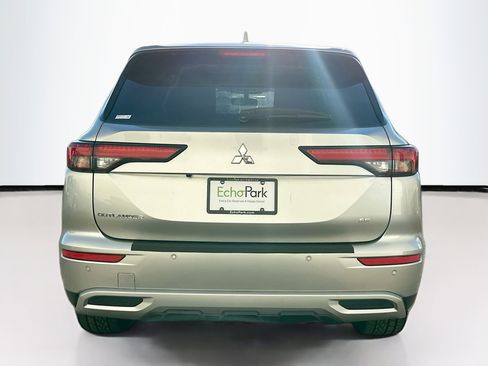 Used 2024 Mitsubishi Outlander SE Black Edition image 7