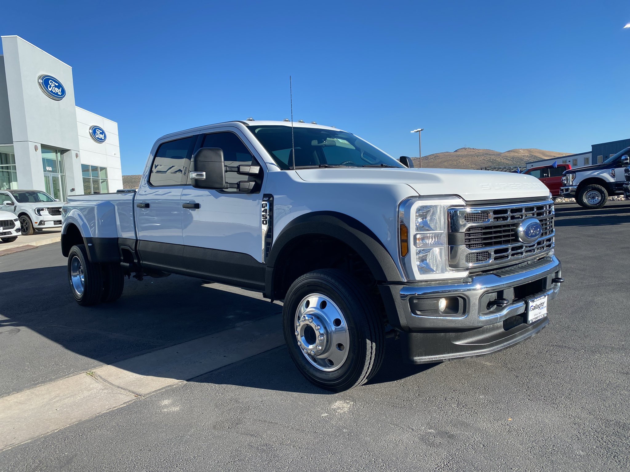 Used 2024 Ford F450 XLT w/ FX4 Off-Road Package AWD/4WD image 21
