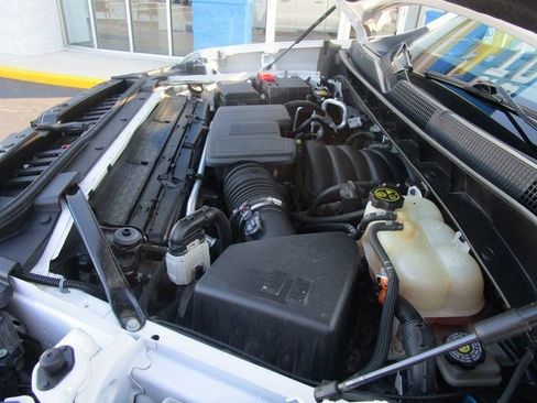 Used 2022 Chevrolet Silverado 1500 LT Trail Boss w/ Bed Protection Package image 11