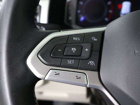 Used 2023 Volkswagen Atlas SEL AWD/4WD image 48