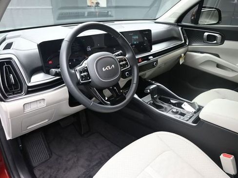 Used 2025 Kia Sorento S FWD image 21