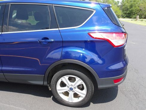 Used 2016 Ford Escape SE AWD/4WD image 34