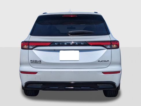 New 2026 Nissan Rogue Platinum image 4