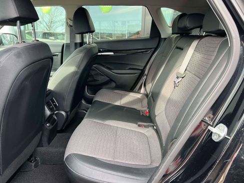 Used 2023 Kia Seltos S image 9