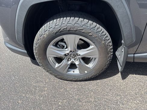 Used 2024 Toyota RAV4 LE AWD/4WD image 4