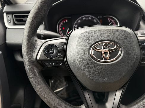 Used 2023 Toyota RAV4 LE AWD/4WD image 28