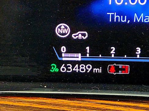 Used 2021 Cadillac Escalade ESV Premium Luxury w/ Driver Assist Tech Package image 15