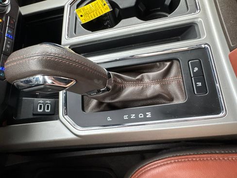 Used 2018 Ford F150 King Ranch w/ Equipment Group 601A Luxury AWD/4WD image 31