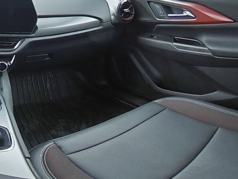 Used 2024 Chevrolet Equinox EV RS w/ LPO, Trailering Package FWD image 22