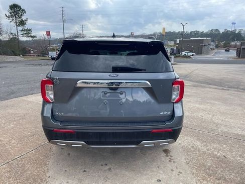 Certified 2023 Ford Explorer XLT w/ Equipment Group 202A image 6