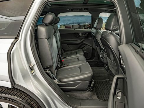 Used 2019 Audi Q7 3.0T Prestige w/ Prestige Package AWD/4WD image 36