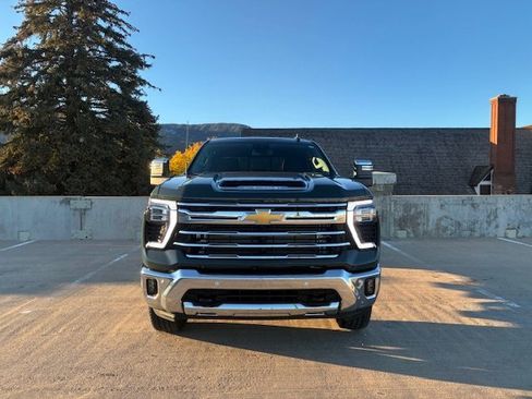 New 2026 Chevrolet Silverado 3500 LTZ w/ LTZ Convenience Package image 5