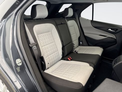 Used 2023 Chevrolet Equinox LT image 18