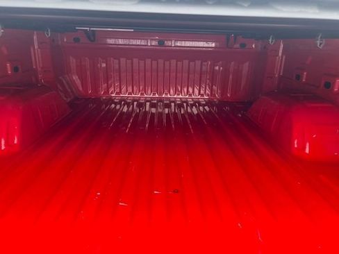 Used 2020 Chevrolet Silverado 1500 LT Trail Boss image 14