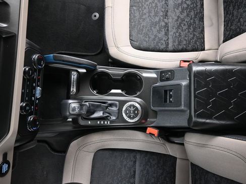 Used 2023 Ford Bronco Wildtrak AWD/4WD image 16