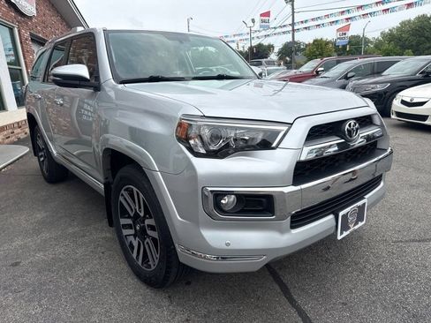 Used 2015 Toyota 4Runner Limited w/ Four Season Floor Mat Package AWD/4WD image 3