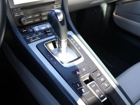 Used 2019 Porsche 911 Carrera 4S image 19