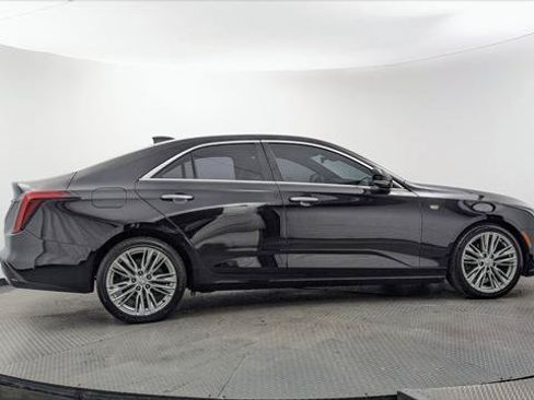 Used 2022 Cadillac CT4 Premium Luxury RWD image 9