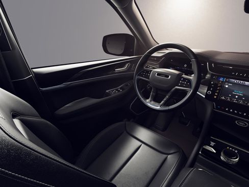 New 2026 Jeep Grand Cherokee Limited AWD/4WD image 7