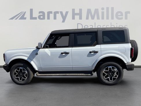 New 2026 Ford Bronco Outer Banks AWD/4WD image 2
