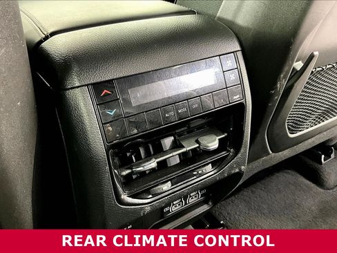 Used 2024 Jeep Grand Cherokee L Altitude image 10