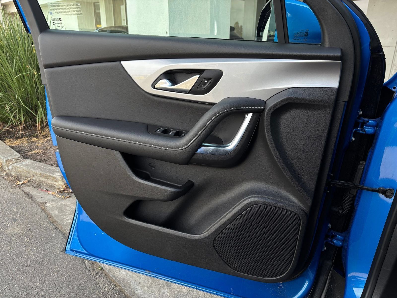 Used 2026 Chevrolet Blazer LT FWD image 18
