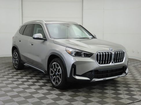 New 2026 BMW X1 xDrive28i w/ Technology Package image 3