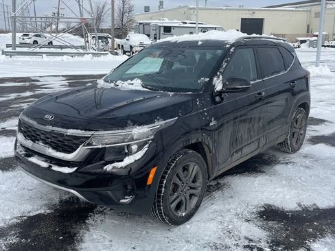 Used 2021 Kia Seltos S image 2