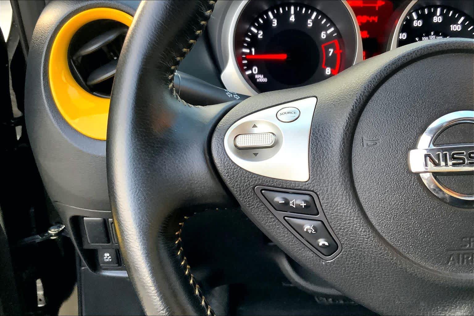 Used 2016 Nissan Juke SV FWD image 24