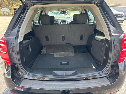 Used 2017 Chevrolet Equinox LS image 29