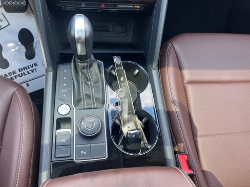 Used 2021 Volkswagen Atlas SEL AWD/4WD image 16