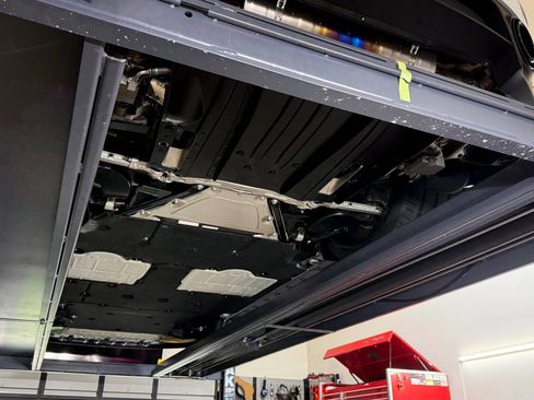 Used 2018 Porsche 911 GT2 RS image 94