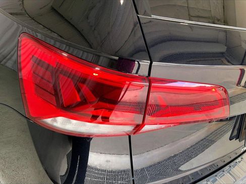 Used 2022 Volkswagen Taos SE image 29