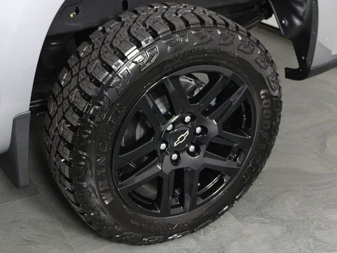 Used 2025 Chevrolet Silverado 1500 Custom Trail Boss image 10