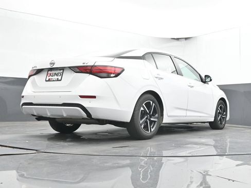 Used 2024 Nissan Sentra SV FWD image 43