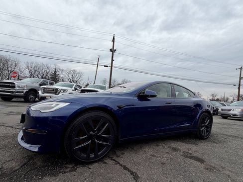 Used 2022 Tesla Model S Base AWD 4dr Liftback image 3
