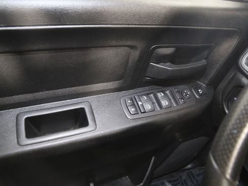 Used 2024 RAM 3500 Tradesman w/ Chrome Appearance Group image 25