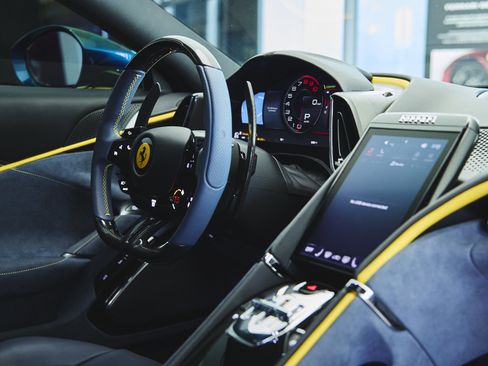 Used 2024 Ferrari Roma image 31