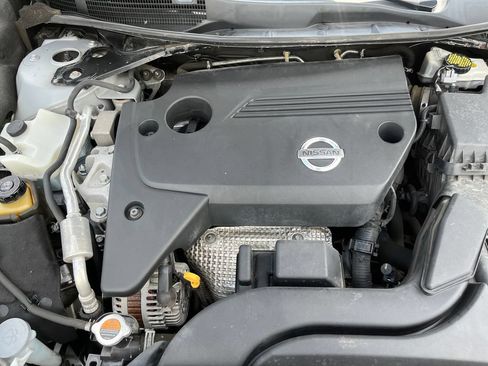 Used 2013 Nissan Altima 2.5 SV FWD image 20