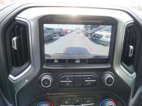 Used 2021 Chevrolet Silverado 1500 LT Trail Boss w/ Convenience Package II AWD/4WD image 23
