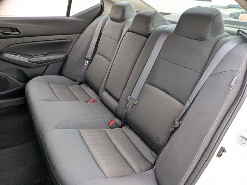 Used 2025 Nissan Altima 2.5 SV FWD image 24