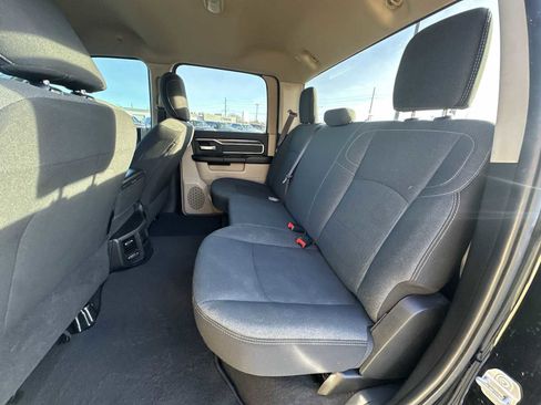 Used 2021 RAM 2500 Big Horn image 22