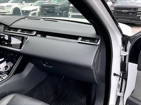 Used 2020 Land Rover Range Rover Velar S AWD/4WD image 25