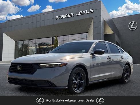 Used 2025 Honda Accord SE image 1