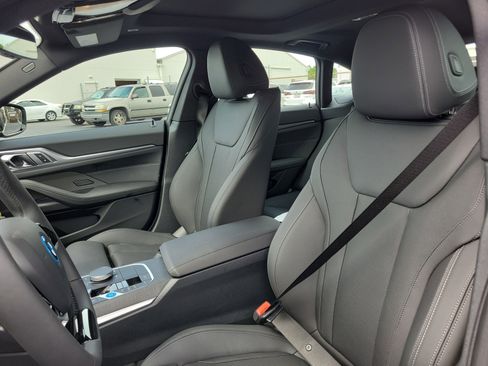 New 2026 BMW i4 eDrive40 w/ Premium Package RWD image 17