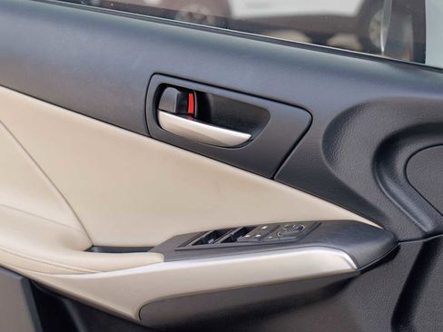 Used 2020 Lexus IS 300 F Sport image 21