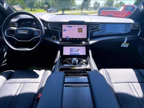 New 2026 Jeep Grand Wagoneer L Summit AWD/4WD image 5