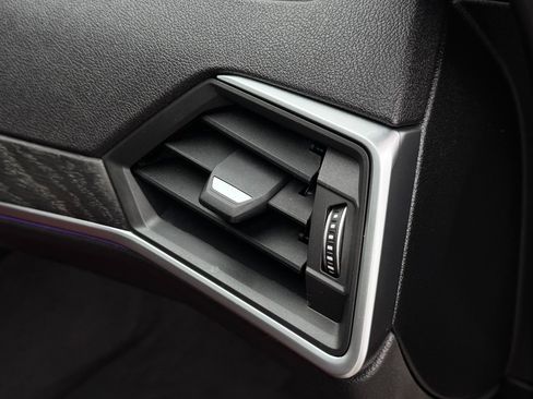 Used 2022 BMW M440i Convertible w/ Premium Package image 43