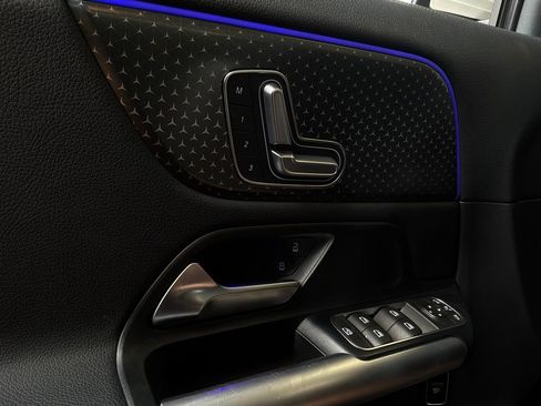 Used 2025 Mercedes-Benz GLA 250 image 21