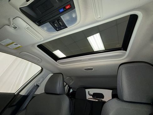 Certified 2025 Subaru Crosstrek 2.0i Premium image 23